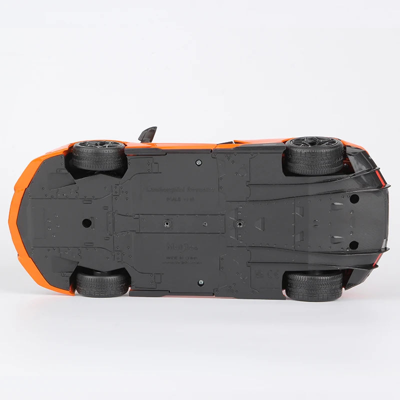 Maisto 1:18 Lamborghini Revuelto Car Model Hybrid SuperCar Die Cast Vehicles Toys Diecast Voiture Gift Collection