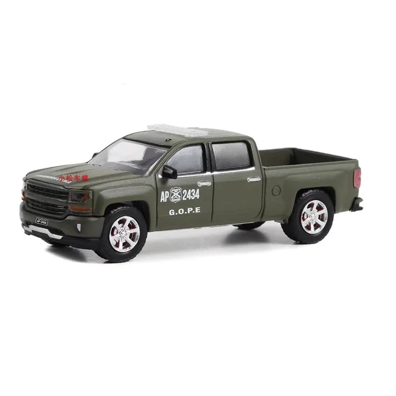 Greenlight Diecast escala 1:64 Chilean's 2018 Silverado Z71 coche de simulación de aleación modelo colección clásica juguete de exhibición