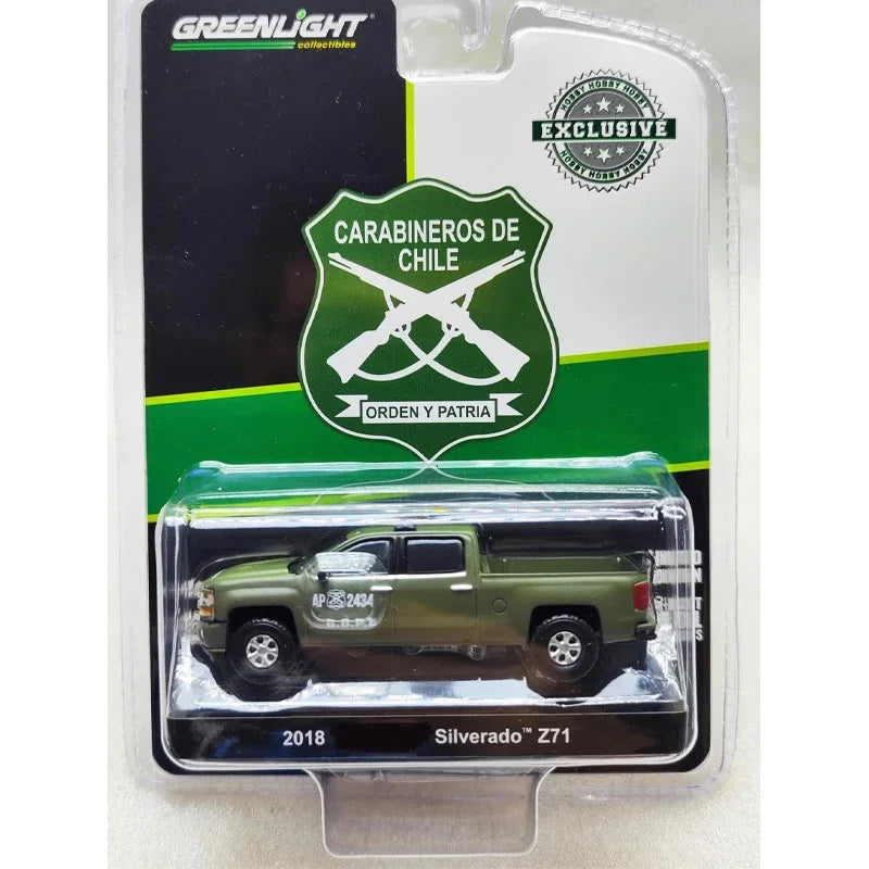 Greenlight Diecast escala 1:64 Chilean's 2018 Silverado Z71 coche de simulación de aleación modelo colección clásica juguete de exhibición