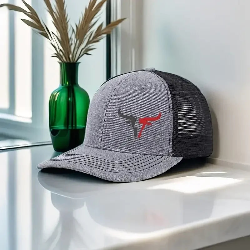 Gorra de béisbol con estampado de cabeza de toro: respaldo de malla ajustable, poliéster ligero para deportes y pesca al aire libre