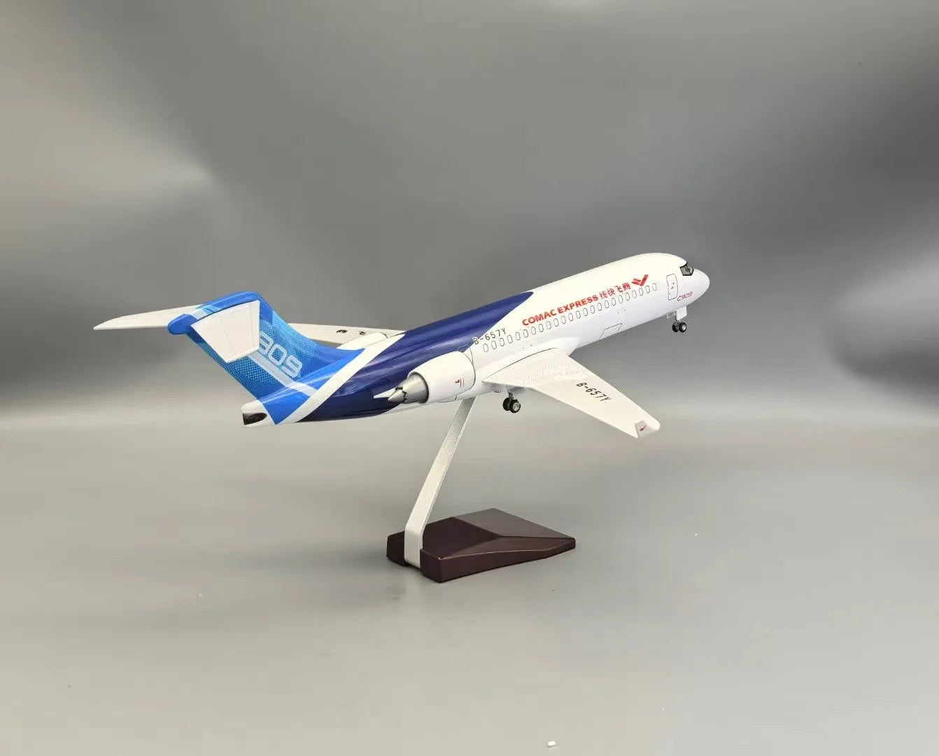 Avión de juguete para niños COMAC EXPRESS C909, modelo de avión Airways, escala de 47,5 CM con ruedas de tren de aterrizaje, regalo recogido por aviación
