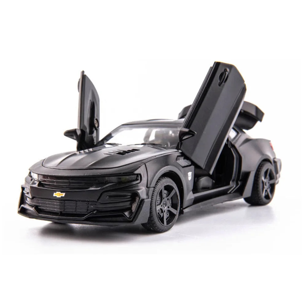 Escala 1/32 Camaro juguetes modelo de coche aleación de Metal fundido a presión con 4 puertas abierta sonido luz extraíble vehículo para niño colección de regalos