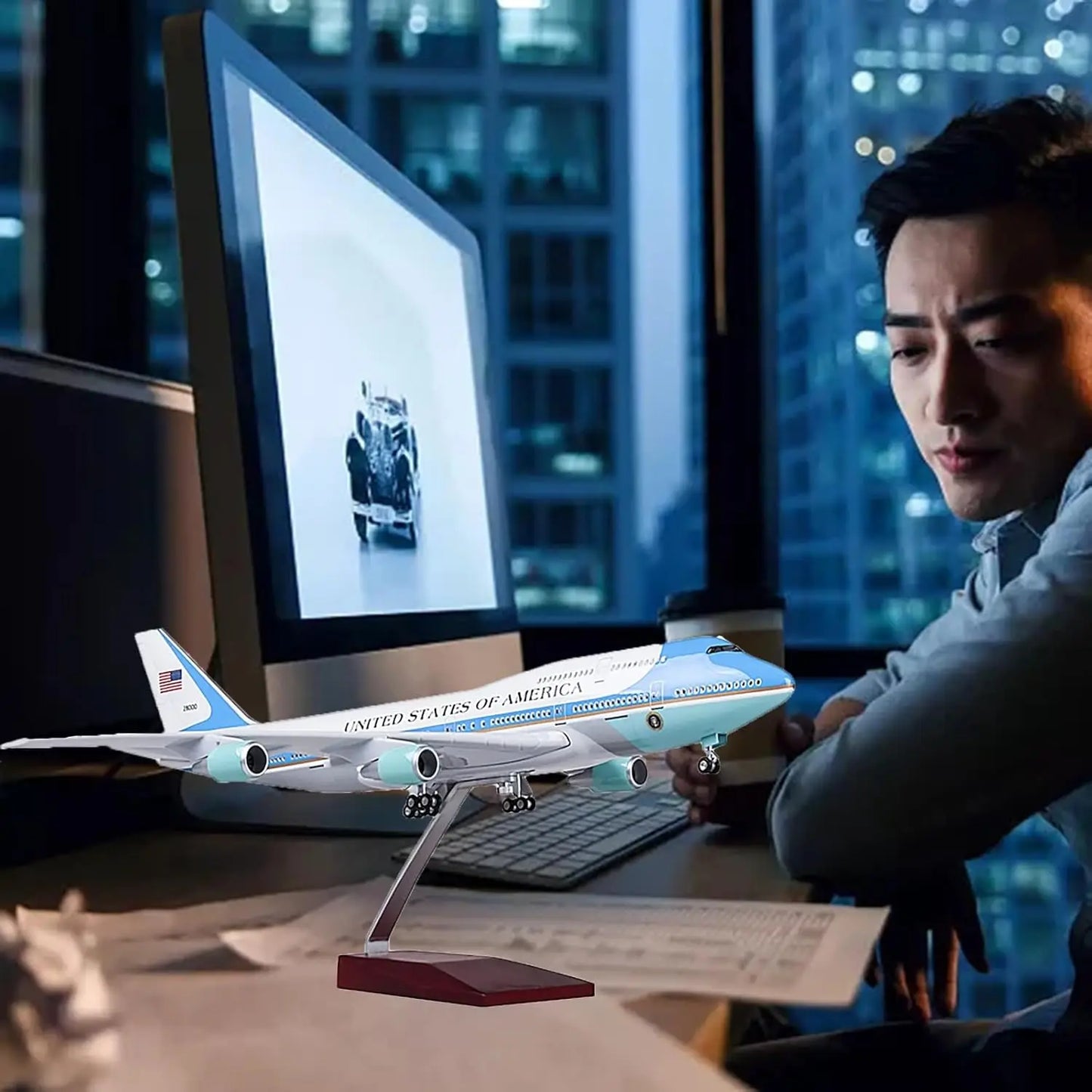 Avión modelo Air Force One B747 Airways escala 1:150 aviones de recuerdo de 47CM avión fundido a presión de resina simulada regalo de recuerdo