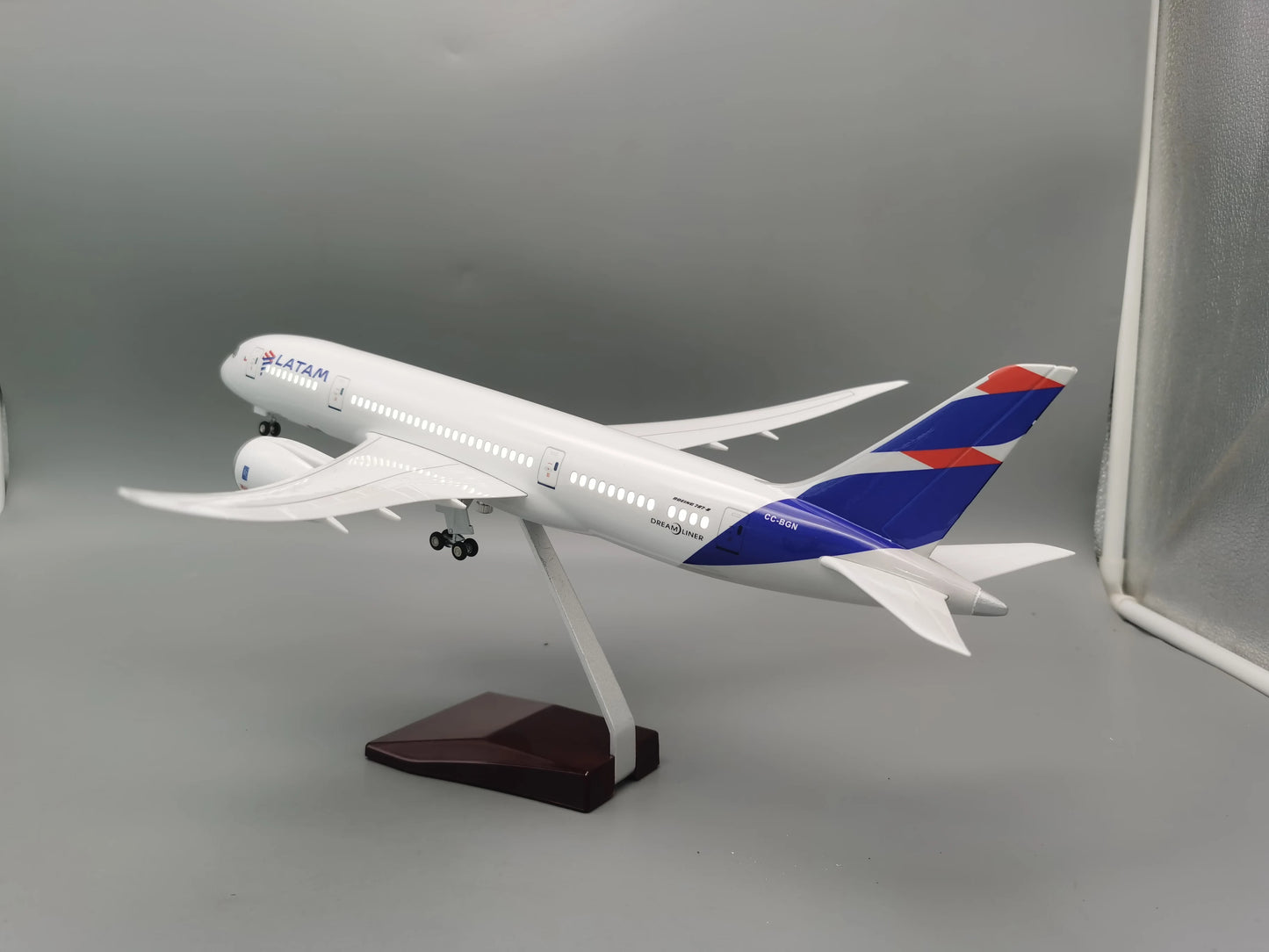 Dreamliner B787 escala 1:150 LanChile LATAM Airlines Diecast Model Airlines avión de resina juguetes colección exhibición regalo Fan
