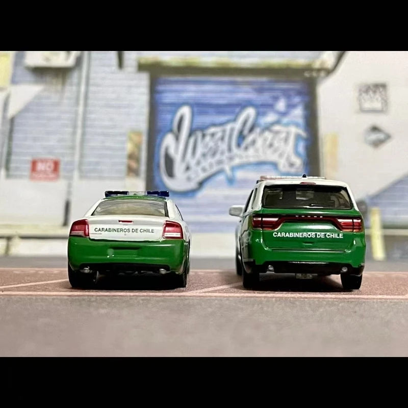 1: 64 2018 Dodge Durango coche de policía chileno Diecast Metal aleación modelo coche juguetes para colección de regalos